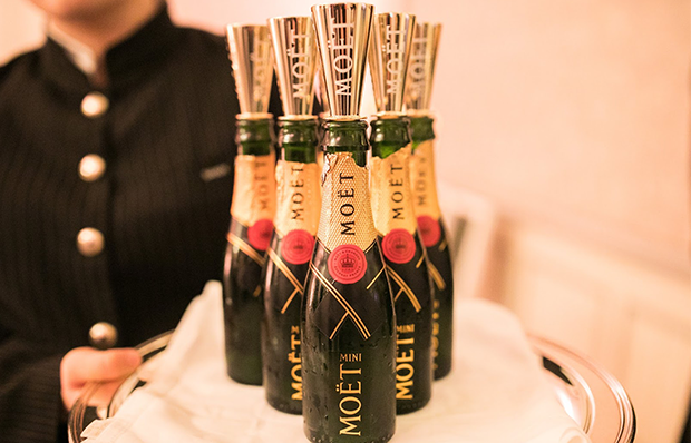 Moet Miniatures Share Six Pack